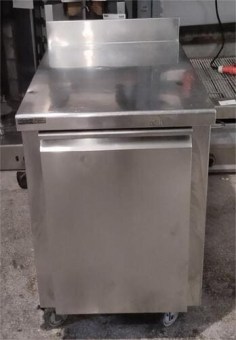 Ερμάριο Ανοξείδωτο Τροχήλατο 56x80x86Cm Με Κάδο Μεταχειρισμένο